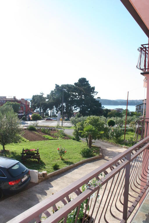 Guest House Zohil Rovinj Bagian luar foto